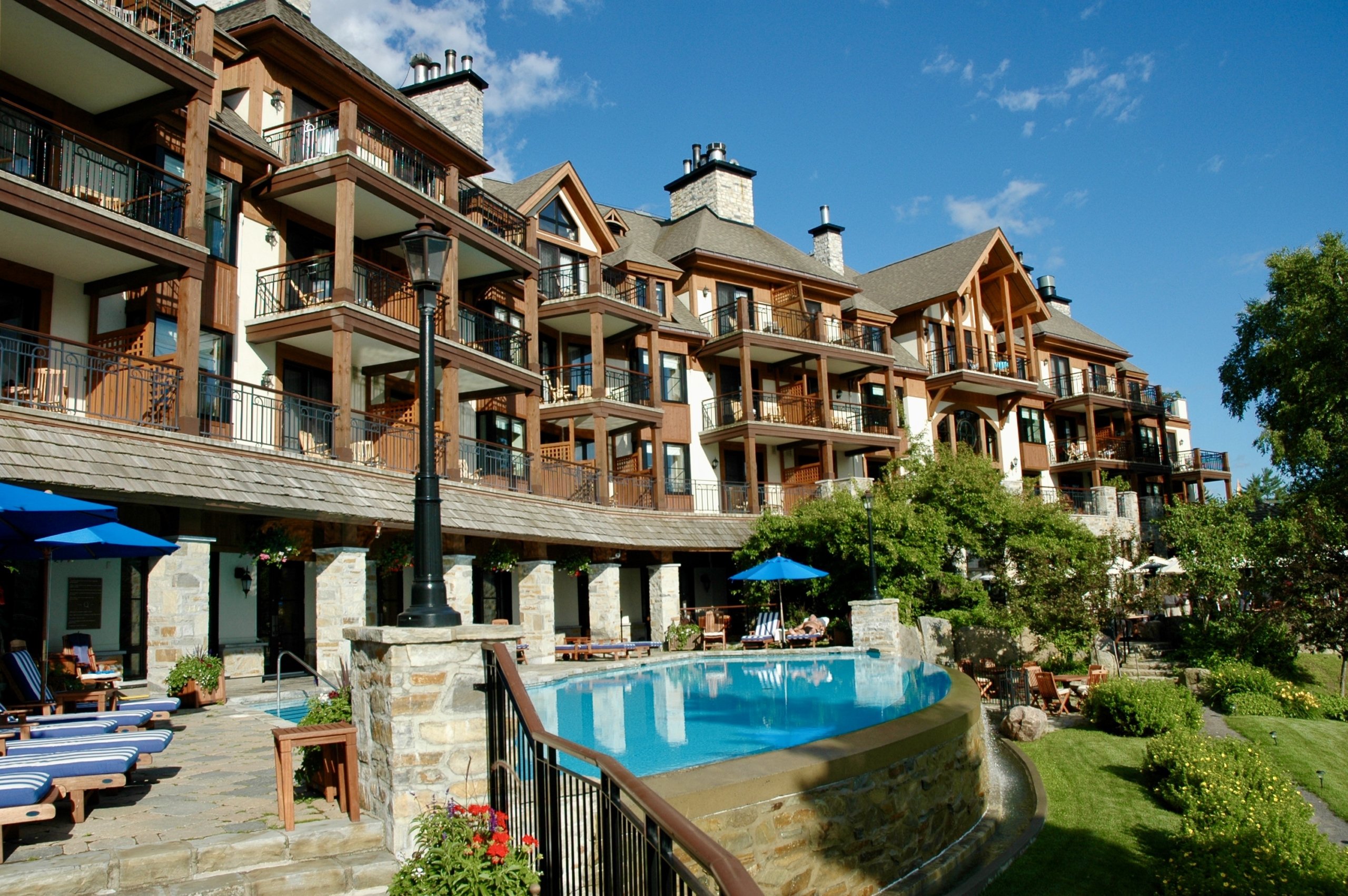 Hotel Quintessence Mont Tremblant Canada