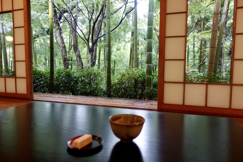 tea house in Japan, a great place to travel & dine in style