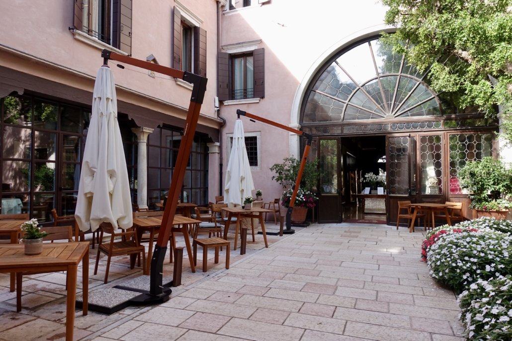 Palazzo Venart Luxury Hotel Venice, courtyard garden, the place for luxury & gourmet Venice trip