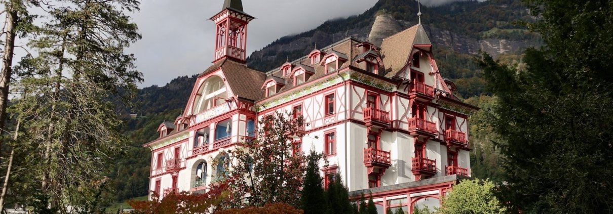 a guide to luxury hotels in Switzerland part I