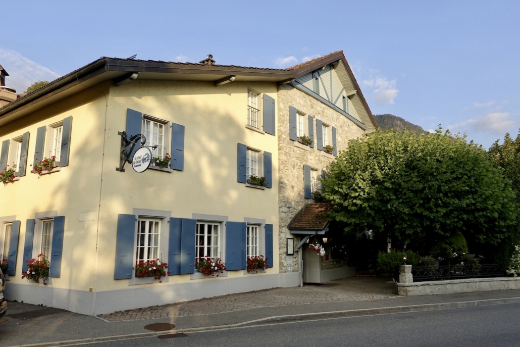Restaurant Le Pont de Brent Brent-Montreux/Switzerland - fine dining directory Switzerland