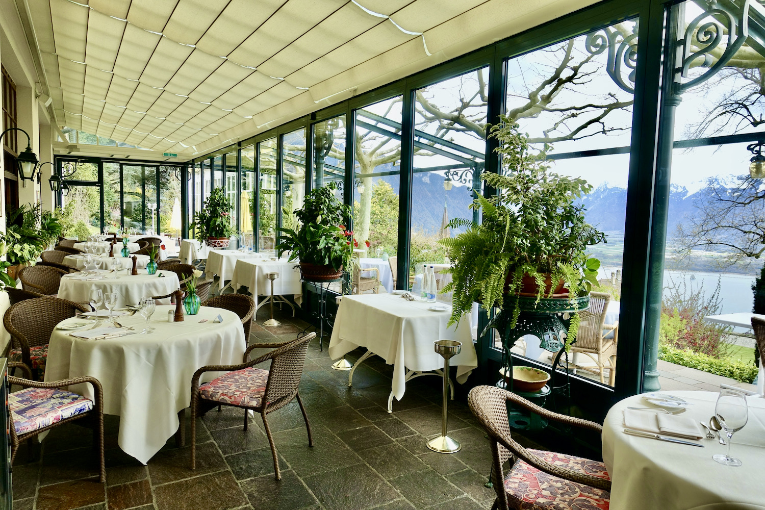 Restaurant at Hotel Victoria Glion-Montreux/Switzerland - fine dining directory Switzerland
