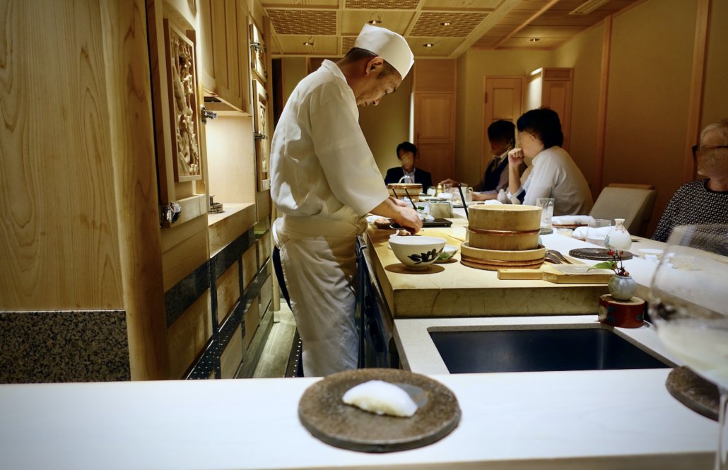 Gourmet (Michelin Restaurants in Japan: high-end Gion Sushi Tadayasu Kyoto