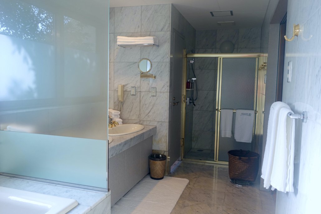 Sankara Hotel Yakushima Island Japan: Samudra Villa bathroom