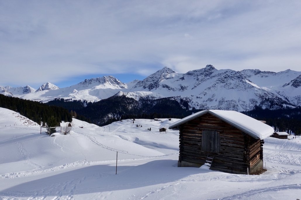 winter hiking in Arosa Switzerland