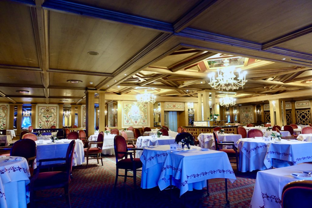 Hotel Tschuggen Arosa Switzerland: Grand Restaurant