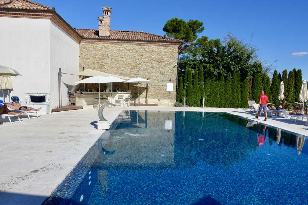 swimming pool at Relais San Maurizio Piedmont, Italy
