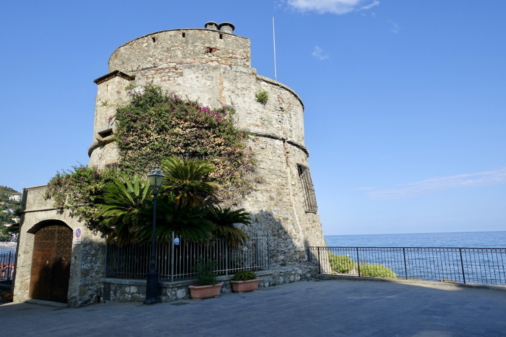 Torrione della Coscia Alassio west Liguria, Italy - what to do around Alassio