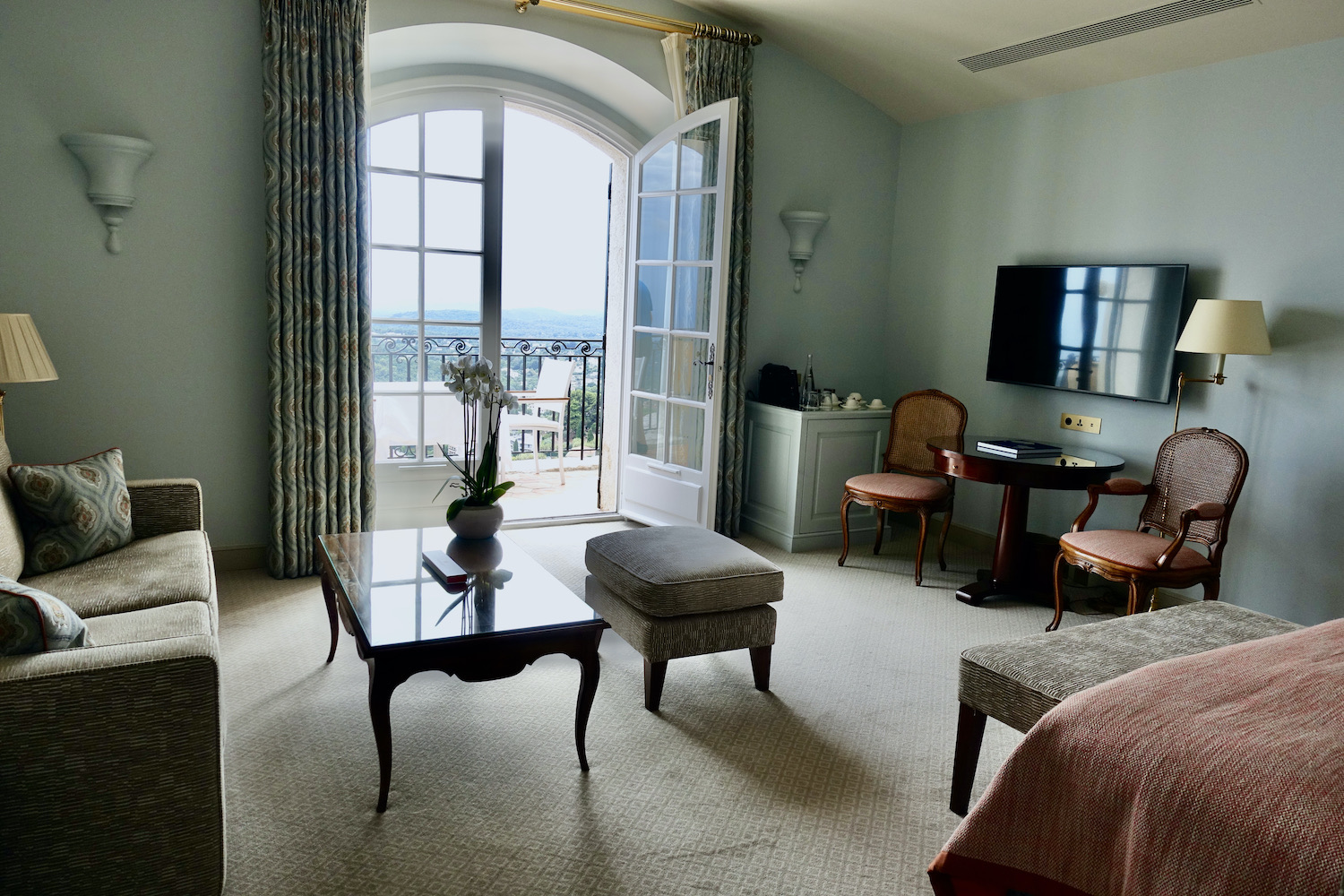 Château Saint-Martin in the French Riviera hills, Superior Junior Suite