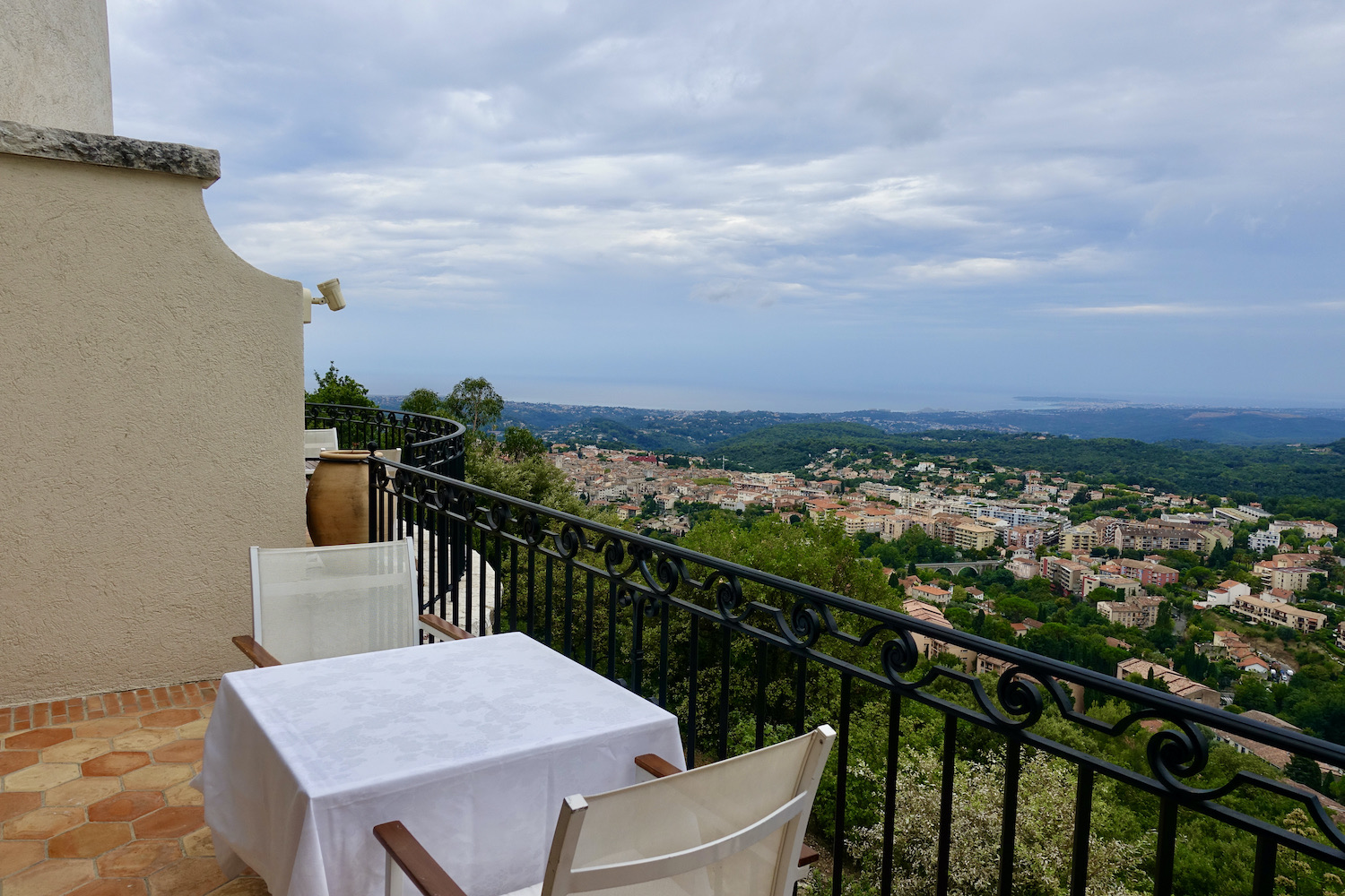 Château Saint-Martin in the French Riviera hills, view of Superior Junior Suite
