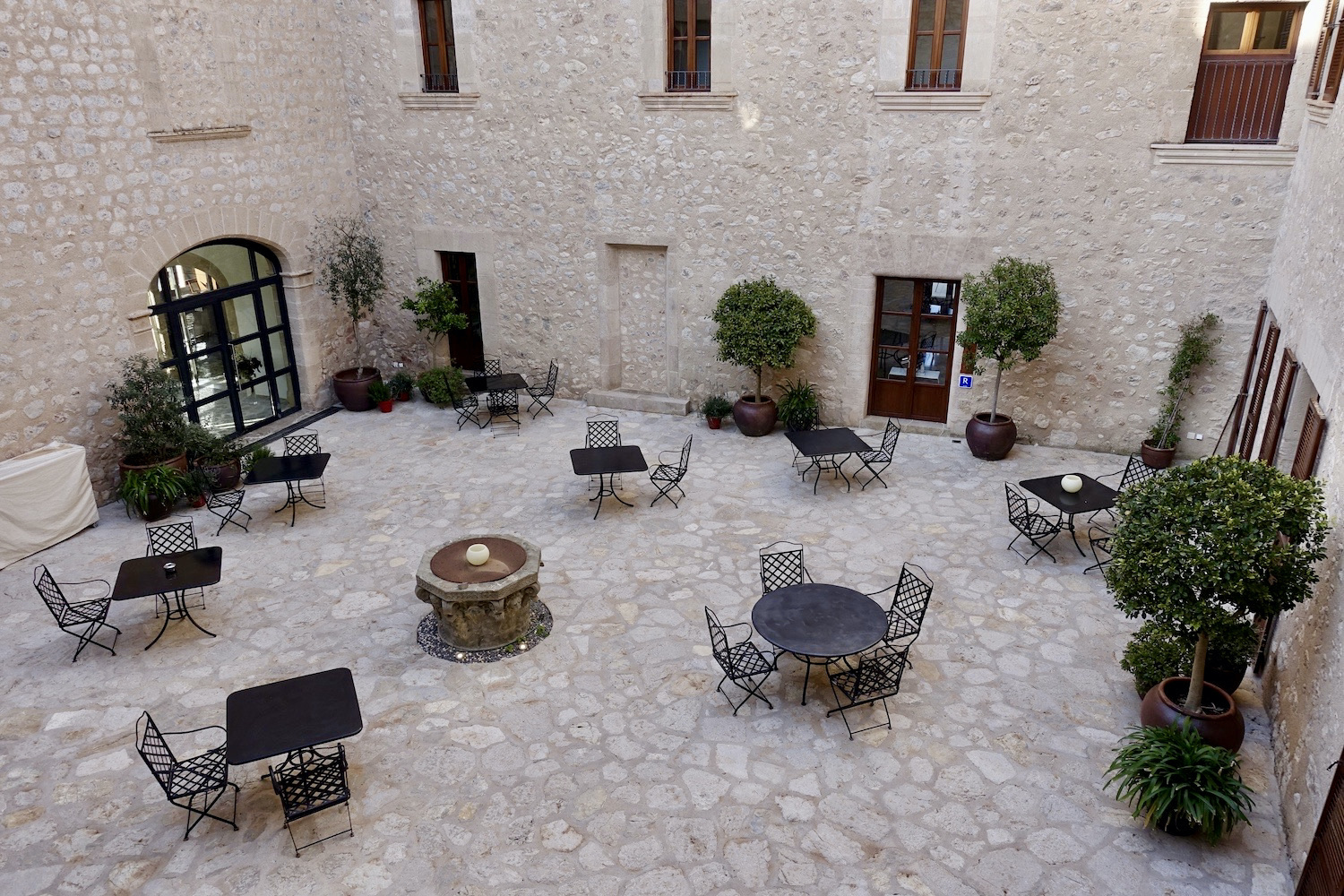 courtyard Restaurant Sa Clastra Hotel Castell Son Claret Mallorca/Spain