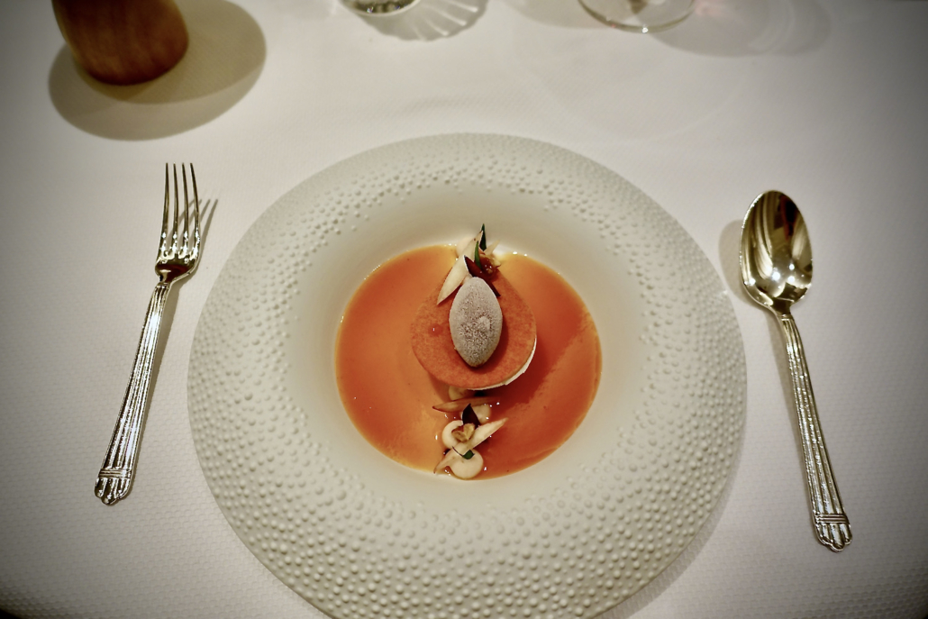 white peaches meringue at 3-star Michelin Restaurant Hotel de Ville Crissier Switzerland