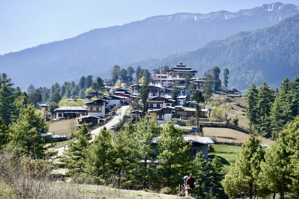 Phobjikha Valley Bhutan: Gangtey Monastery & village - Bhutan 9-day itinerary