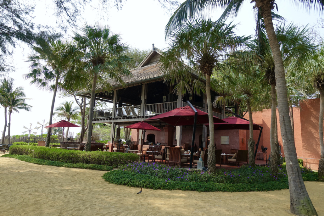 Hotel The Barai Hua Hin, Thailand: Restaurant McFarland House - pre & post Bhutan stay