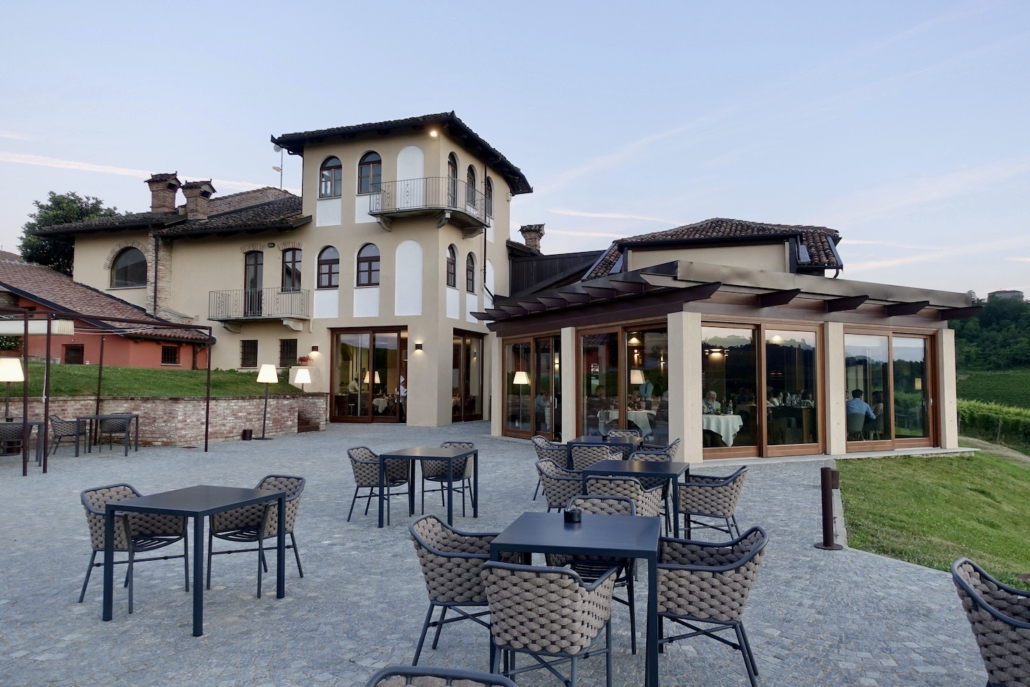 Restaurant Borgo Sant'Anna Monforte d'Alba - best fine dining restaurants Langhe