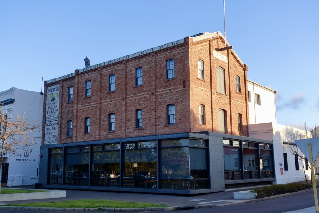 The Premier Mill Hotel Katanning, Western Australia The Premier Mill Hotel Katanning, Western Australia - Best hotels Western Australia
